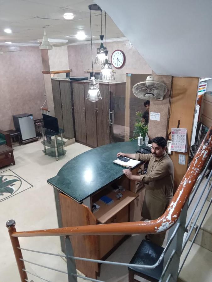 New Hotel Chilton Karachi Bagian luar foto