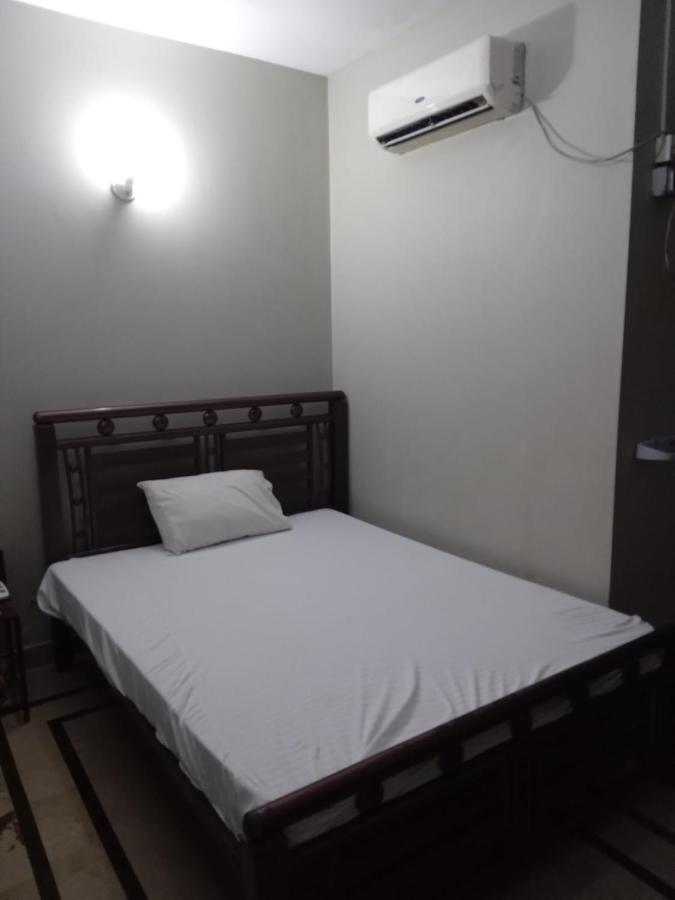 New Hotel Chilton Karachi Bagian luar foto