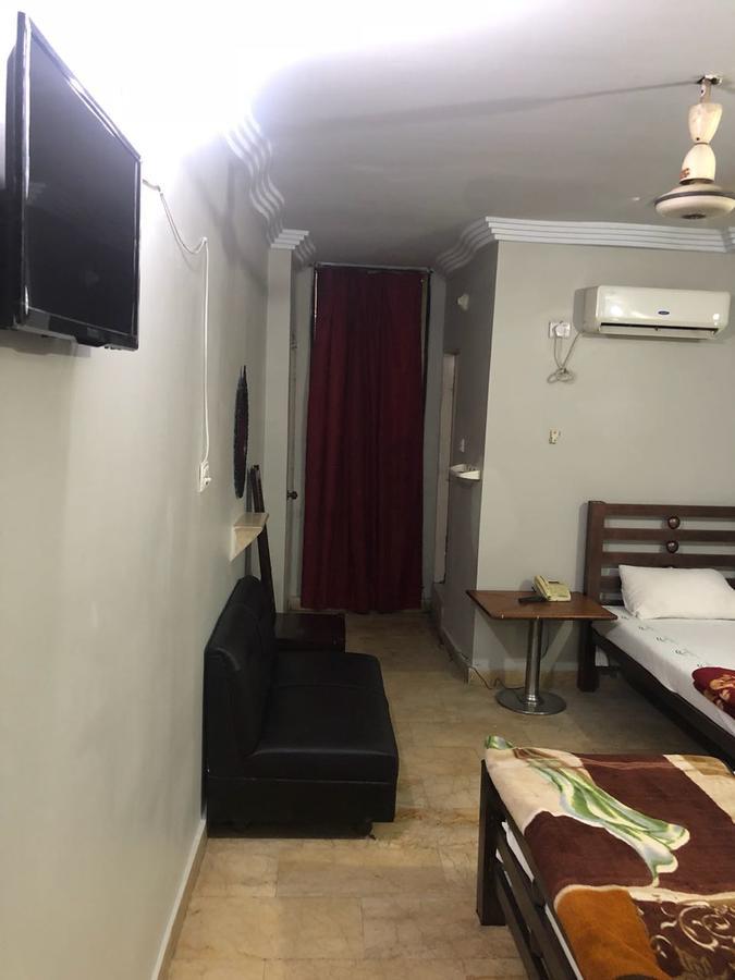 New Hotel Chilton Karachi Bagian luar foto